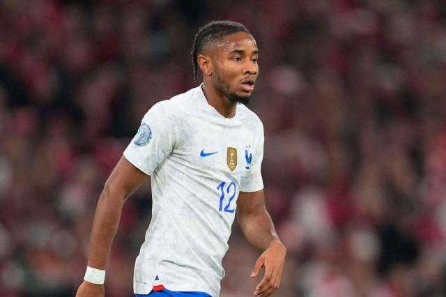 Kaiyun开云中国官网-切尔西官方：25岁法国前锋恩昆库正式加盟 签约6年