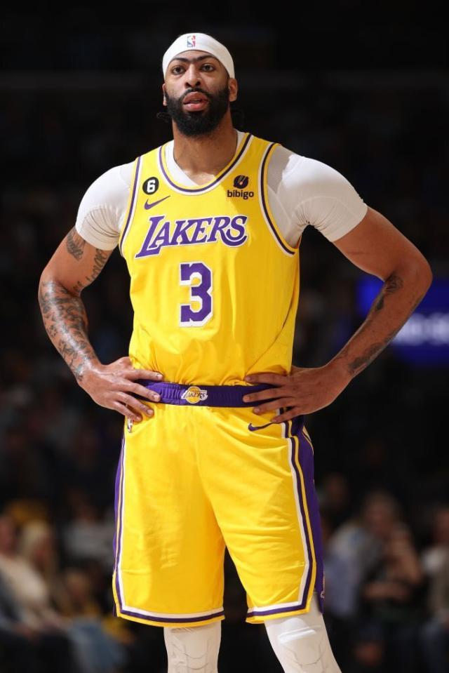 Kaiyun中国官网-浓眉水拉合计25中6！面对残暴灰熊躲等于输