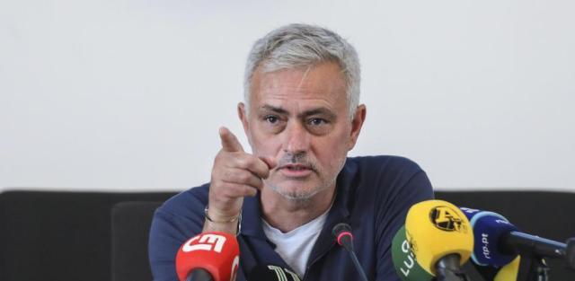 开云登录入口-晋级欧联杯半决赛 穆里尼奥为何要问卡萨诺在吗？