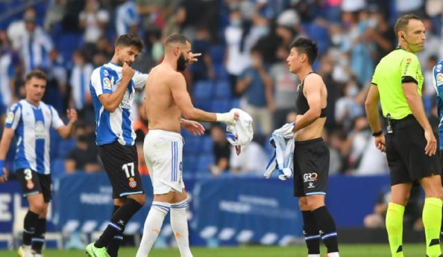 Kaiyun中国官网-牌面！武磊和本泽马交换球衣 西班牙人2比1胜皇马