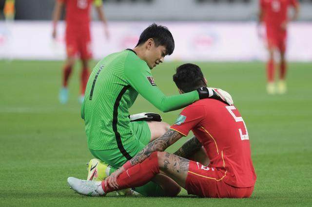 开云登录入口-【早报】拜仁:巴萨不还手就收着点!C罗:林皇竟叛国?