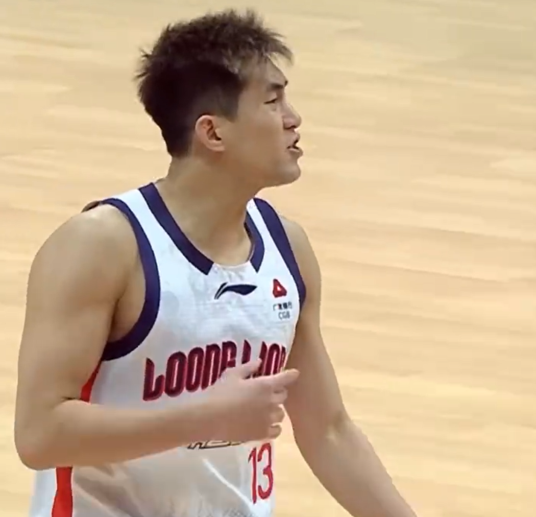 郭艾伦炸了!杨鸣要走了?早干嘛去了…