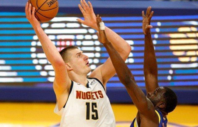 1618383528131061696.jpg 【观察】穆雷受伤影响西部格局 快艇或成最大受益者