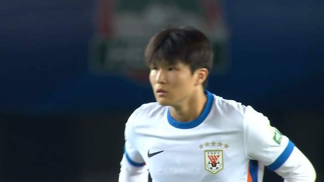 开云网页版中国官网-5新星没坐稳主力,泰山青训闪耀 U17国脚进球回应质疑 可提拔一队
